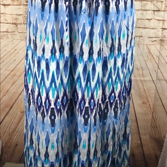 EUC Athleta ikat blue/white halter dress! 💕 - Picture 5 of 7